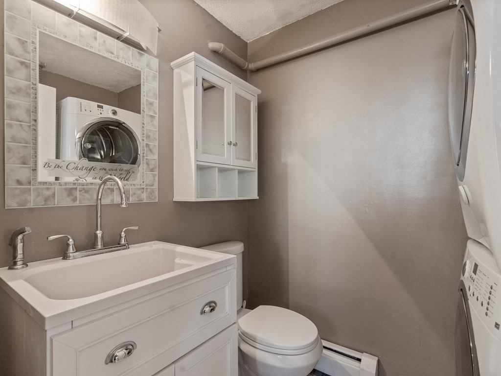 945 Riverside Drive, Unit 4C Methuen, MA 01844 - Photo 9 of 18 Gallery Image 9
