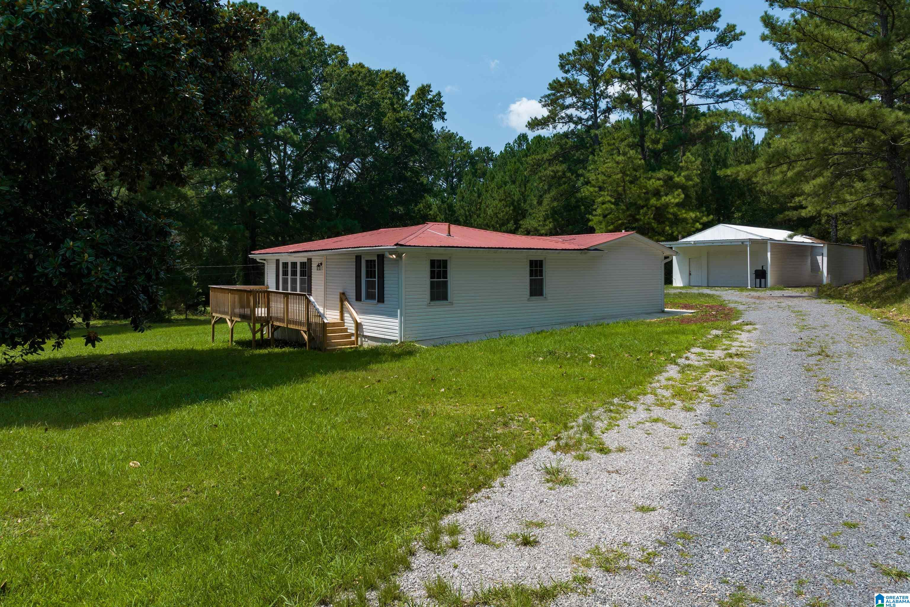 1661 New Bethel School Road Warrior, AL 35180 - Photo 3 of 37
