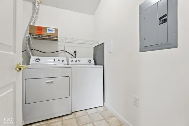 $185,000 | 8901 Hunters Creek Drive, Unit 309, Indianapolis, IN 46227