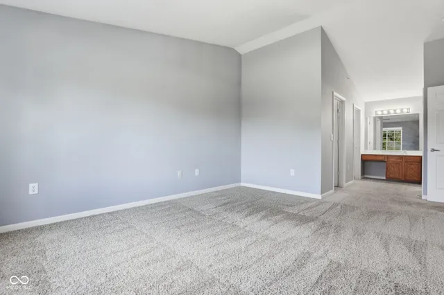 $185,000 | 8901 Hunters Creek Drive, Unit 309, Indianapolis, IN 46227