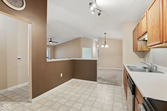 $185,000 | 8901 Hunters Creek Drive, Unit 309, Indianapolis, IN 46227