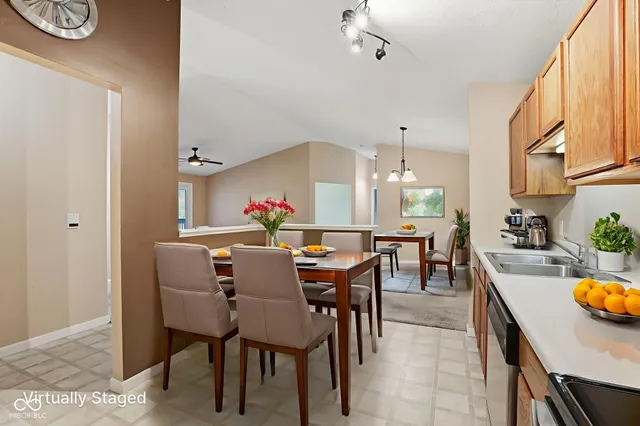 $185,000 | 8901 Hunters Creek Drive, Unit 309, Indianapolis, IN 46227