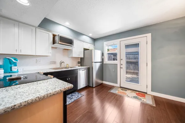 $1,900 | 7409 Shadow Hill Drive, Unit 108, Austin, TX 78731