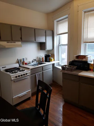 $1,490,000 | 346 State Street, Albany, NY 12210