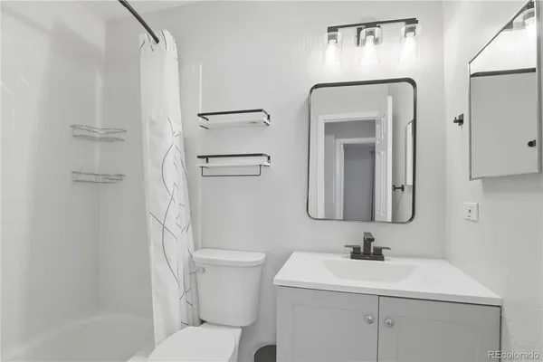 $235,000 | 1390 Everett Court, Unit 209, Lakewood, CO 80215