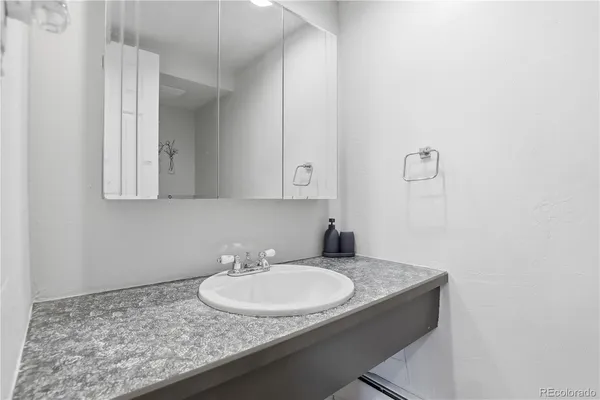 $235,000 | 1390 Everett Court, Unit 209, Lakewood, CO 80215