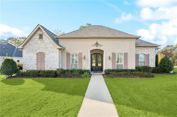$775,000 | 924 Great Southern Drive, Abita Springs, LA 70420
