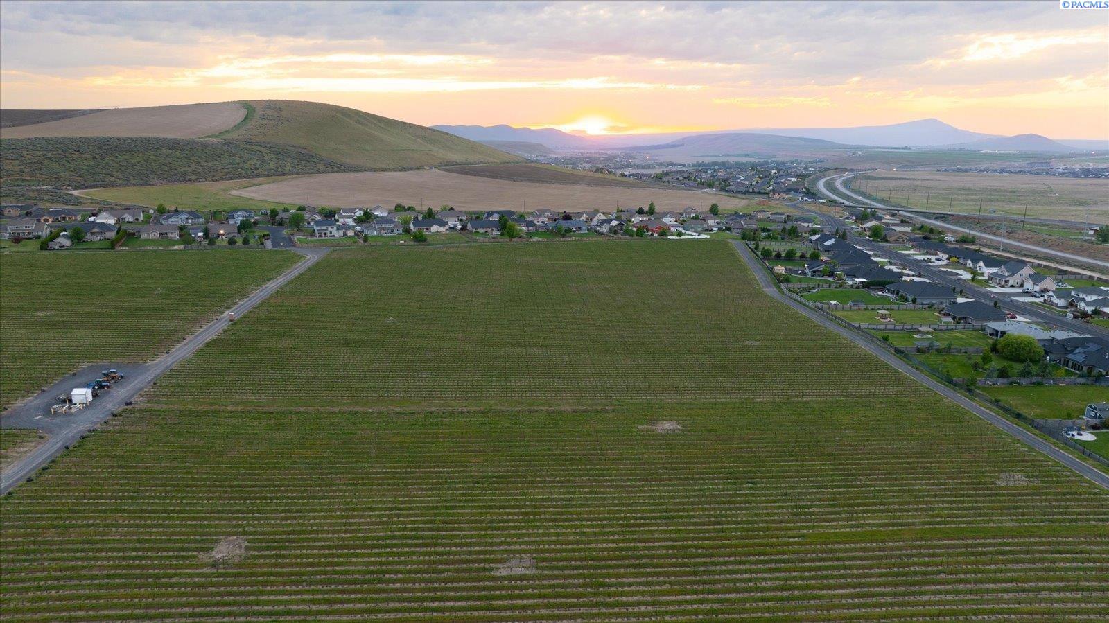 84205 Sagebrush Road Kennewick, WA 99338 - Photo 47 of 48 Gallery Image 47
