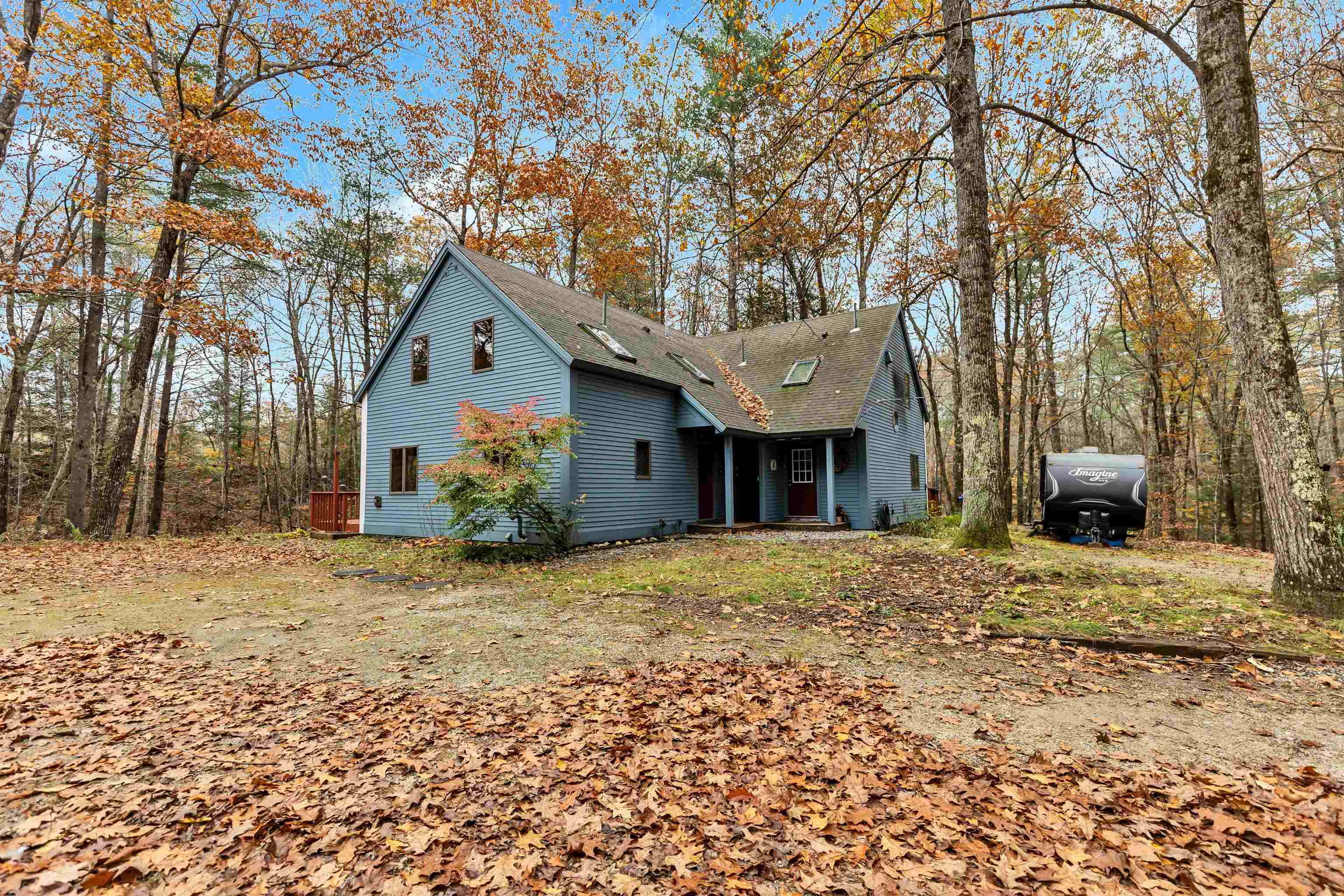 563 Forest Road Wilton, NH 03086 - Photo 2 of 40