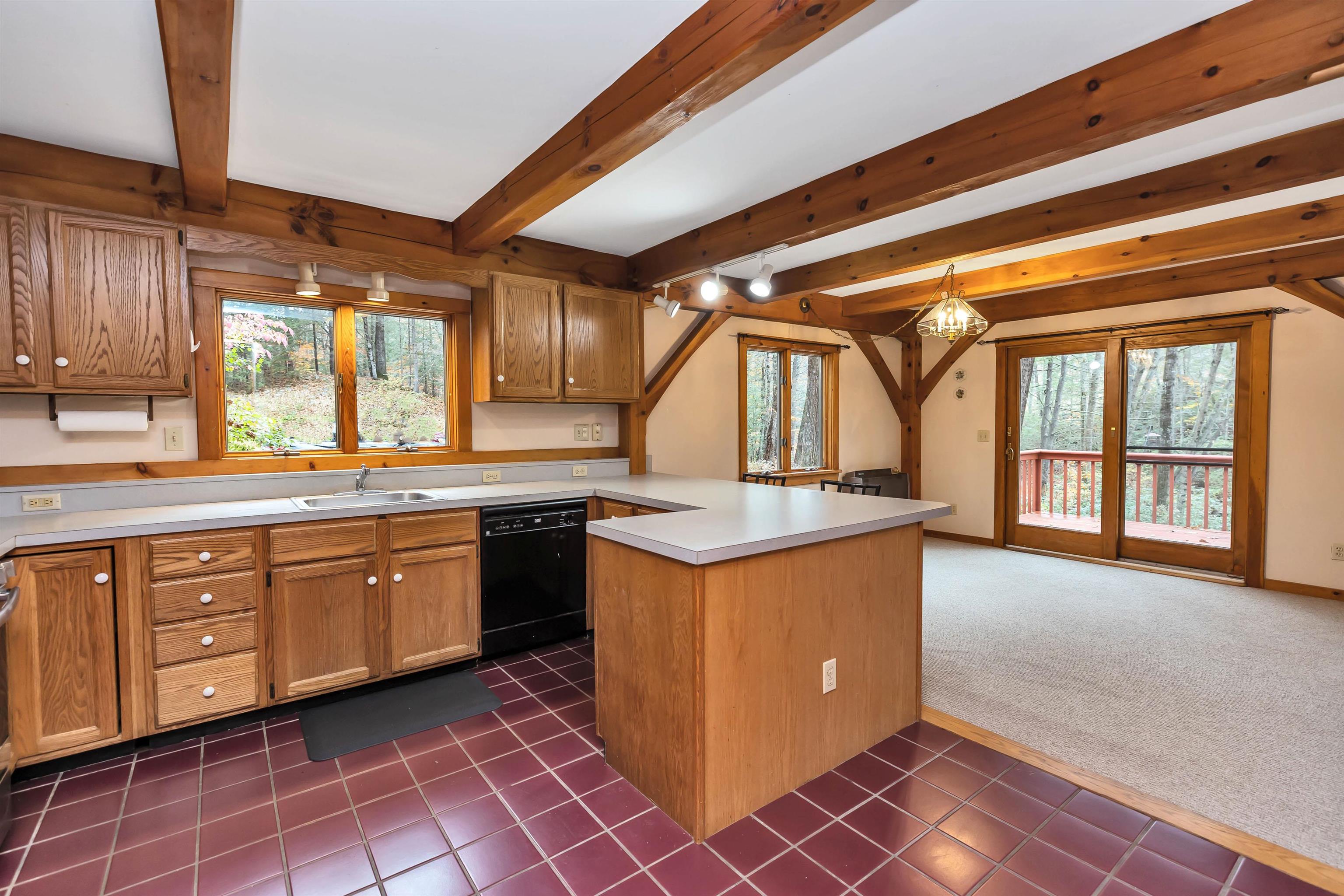 563 Forest Road Wilton, NH 03086 - Photo 5 of 40