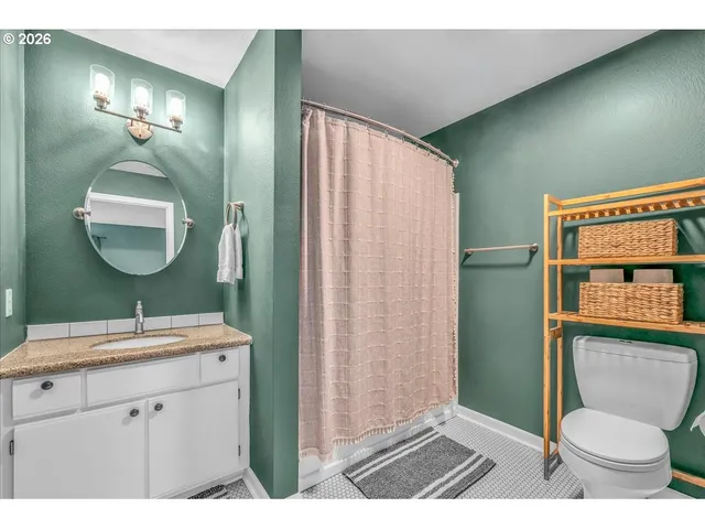 $239,995 | 5142 Southwest Multnomah Boulevard, Unit H, Portland, OR 97219