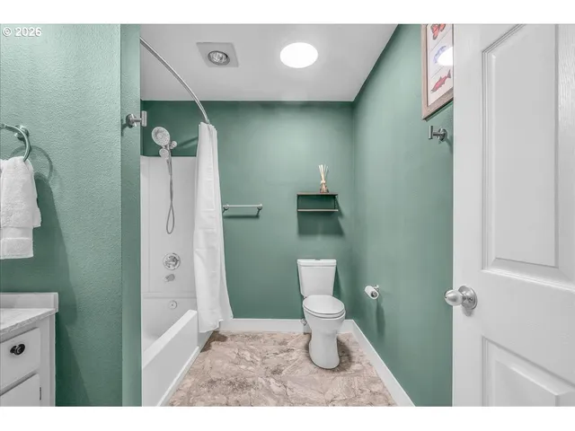 $239,995 | 5142 Southwest Multnomah Boulevard, Unit H, Portland, OR 97219