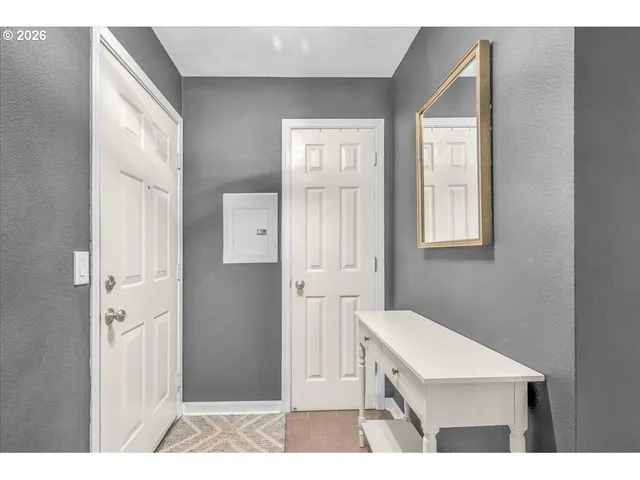 $239,995 | 5142 Southwest Multnomah Boulevard, Unit H, Portland, OR 97219