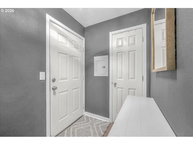 $239,995 | 5142 Southwest Multnomah Boulevard, Unit H, Portland, OR 97219