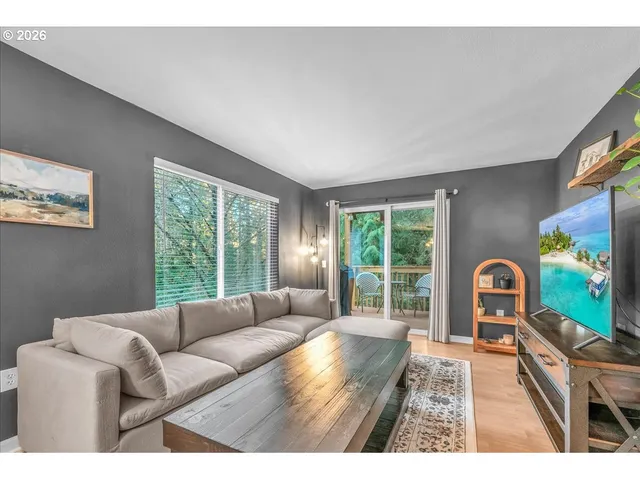 $239,995 | 5142 Southwest Multnomah Boulevard, Unit H, Portland, OR 97219