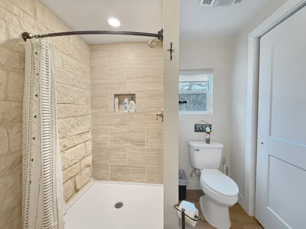 $1,500,000 | 196 Rock Bottom Road, Hunt, TX 78024