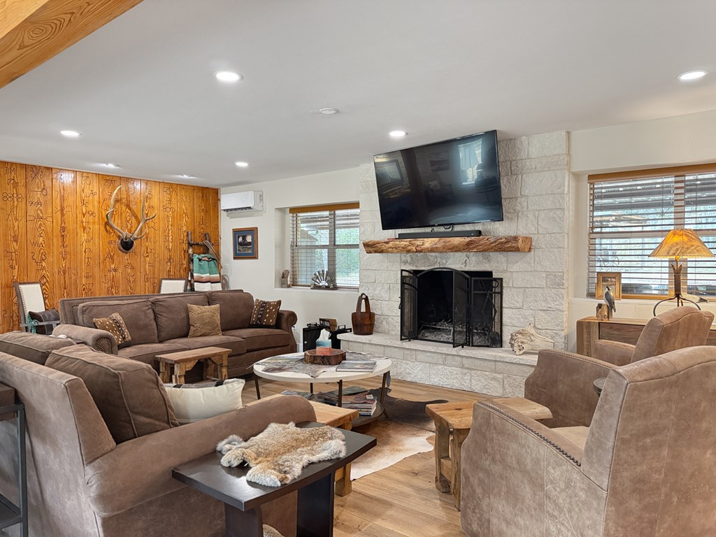 196 Rock Bottom Road Hunt, TX 78024 - Photo 21 of 44