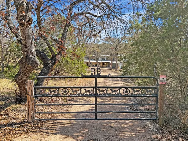 $1,500,000 | 196 Rock Bottom Road, Hunt, TX 78024