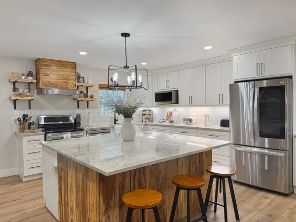 $1,500,000 | 196 Rock Bottom Road, Hunt, TX 78024