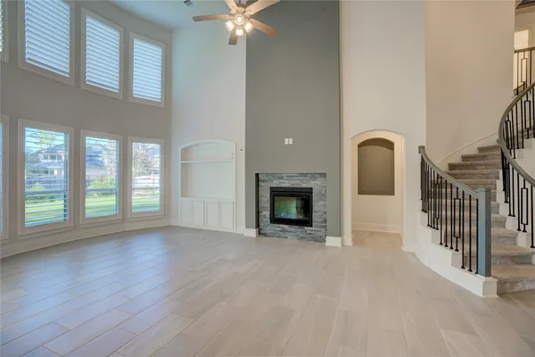 $739,900 | 126 Keechie Creek Court, Conroe, TX 77304