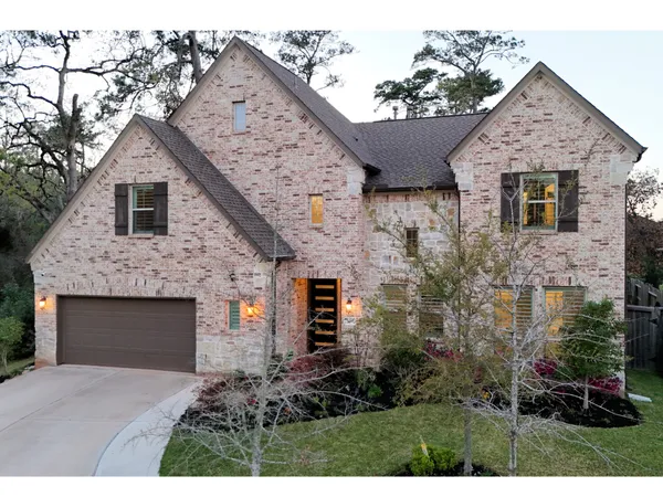 $739,900 | 126 Keechie Creek Court, Conroe, TX 77304