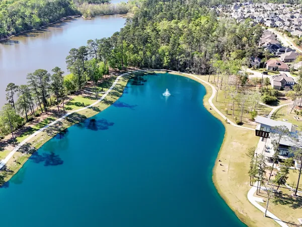 $739,900 | 126 Keechie Creek Court, Conroe, TX 77304