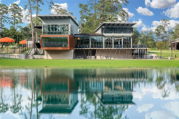 $739,900 | 126 Keechie Creek Court, Conroe, TX 77304