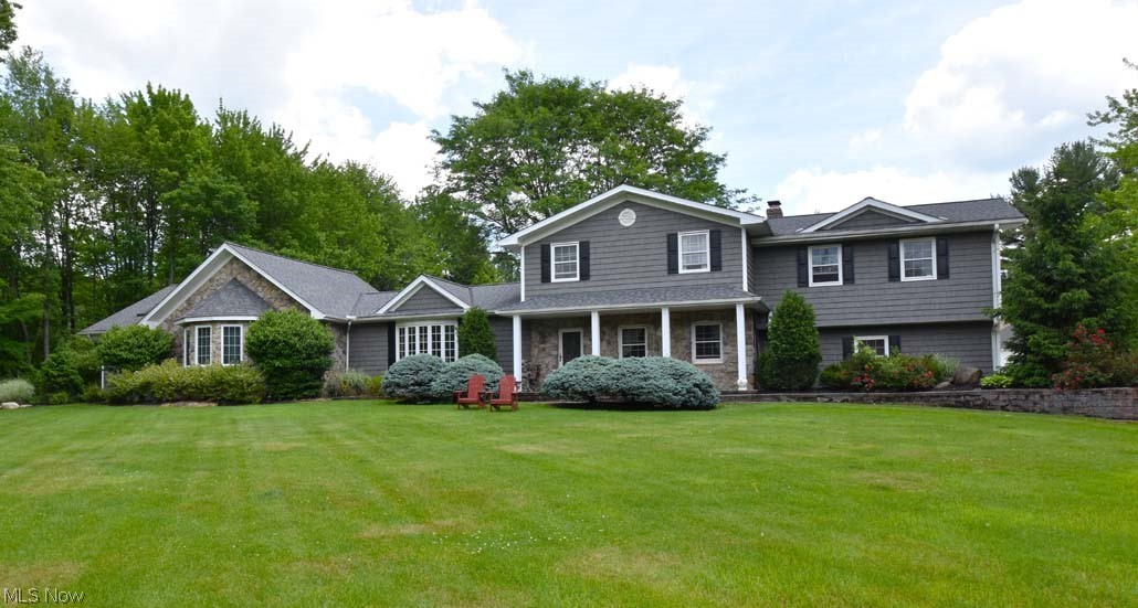 13187 County Line Road Chesterland, OH 44026 - Photo 1 of 35 From the moment you pull in you feel right at home. From the gorgeous landscaping, stone walls, brick walkways, newer siding and stone work that greet you with the care and attention to detail throughout this amazing home.