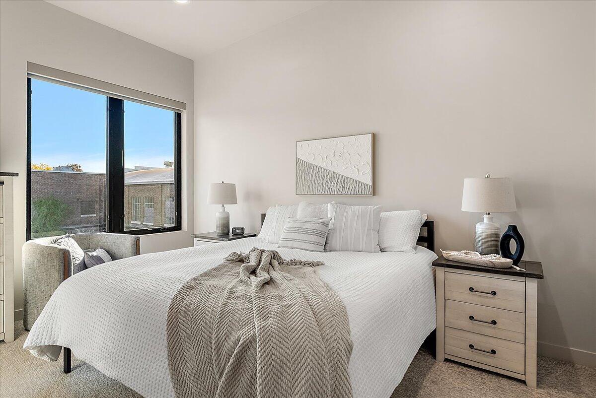 220 King Street, Unit 10 Lowell, MI 49331 - Photo 4 of 19 21-220 King St #10, Lowell, MI-21