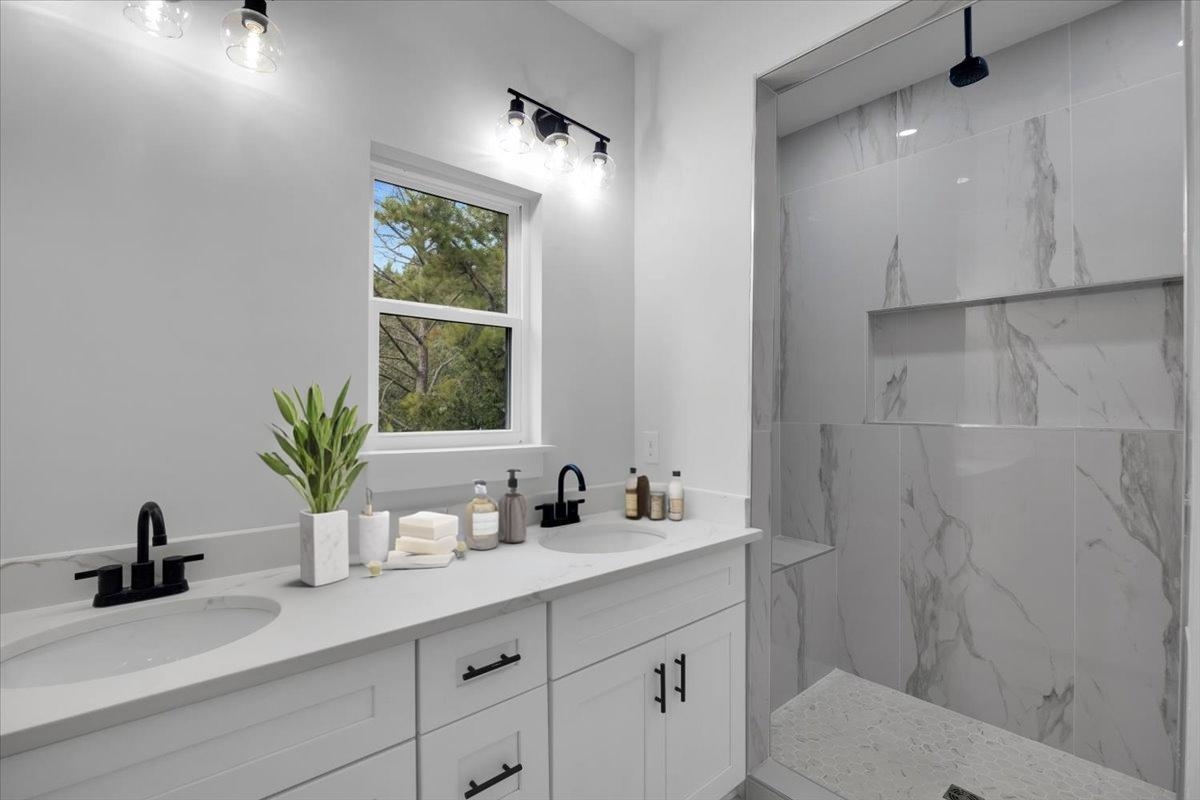218 Riverbreeze Road Greenville, SC 29611 - Photo 13 of 31 Gallery Image 13