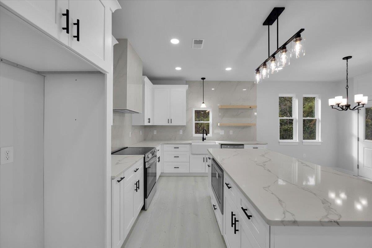 218 Riverbreeze Road Greenville, SC 29611 - Photo 8 of 31 Gallery Image 8