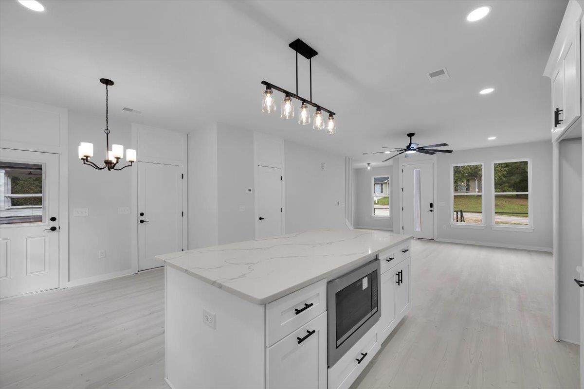 218 Riverbreeze Road Greenville, SC 29611 - Photo 9 of 31 Gallery Image 9