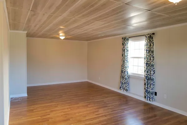 $2,400 | 8693 Arbutus Drive, Hixson, TN 37343