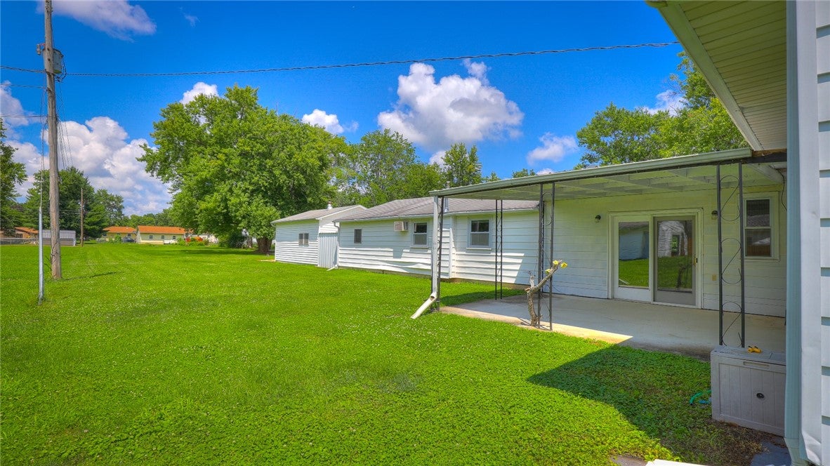 4210 East Cleveland Avenue Decatur, IL 62521 - Photo 11 of 48 Gallery Image 11