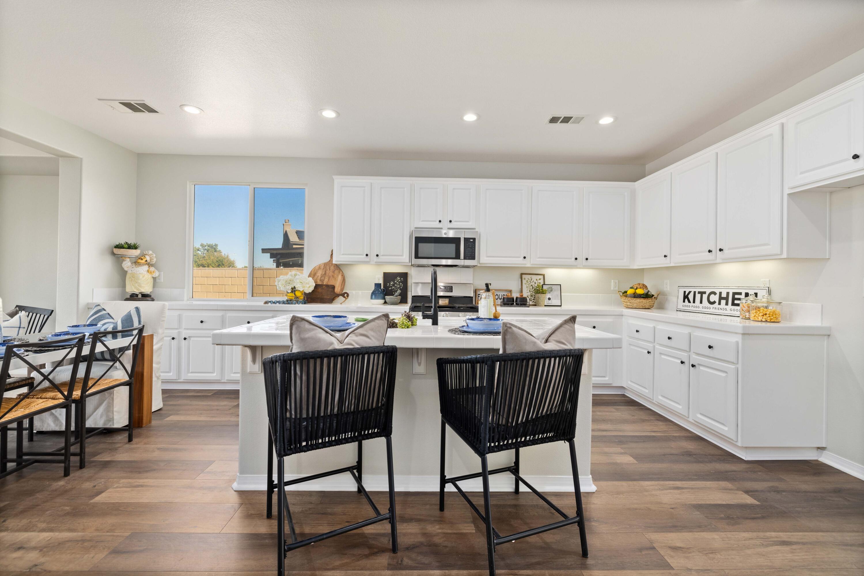 3439 Quiet Splendor Court Rosamond, CA 93560 - Photo 12 of 40 3439 Quiet Splendor Ct-13