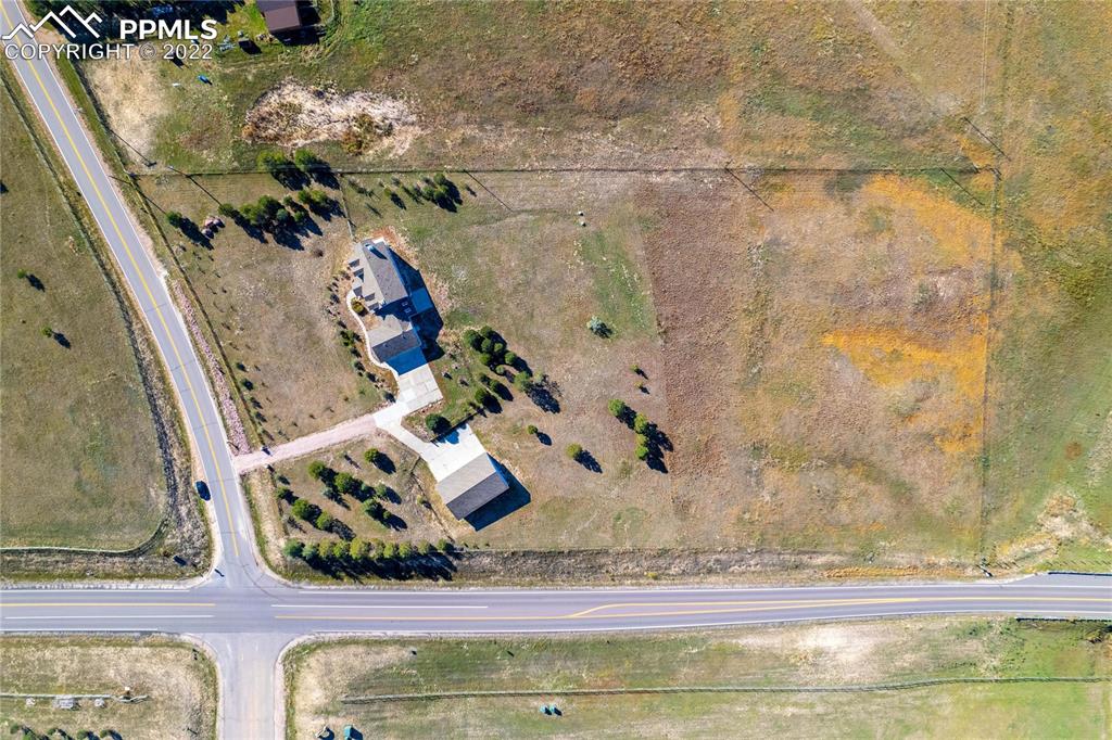 16250 Herring Road Colorado Springs, CO 80908 - Photo 49 of 50 a vase of flowers sitting on a table