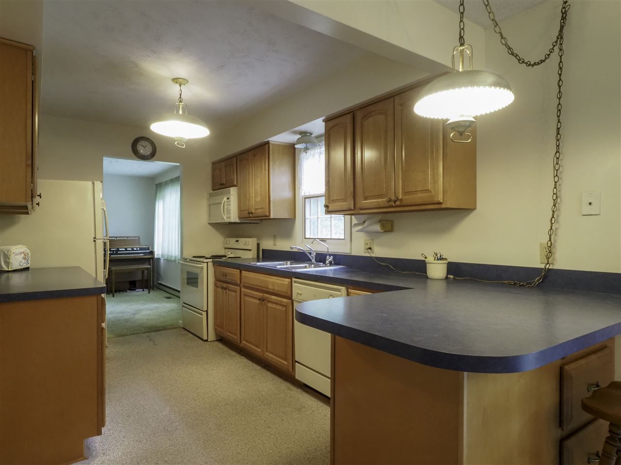 1349 West Long Lake Road Traverse City, MI 49685 - Photo 6 of 49 1876263-5.JPG