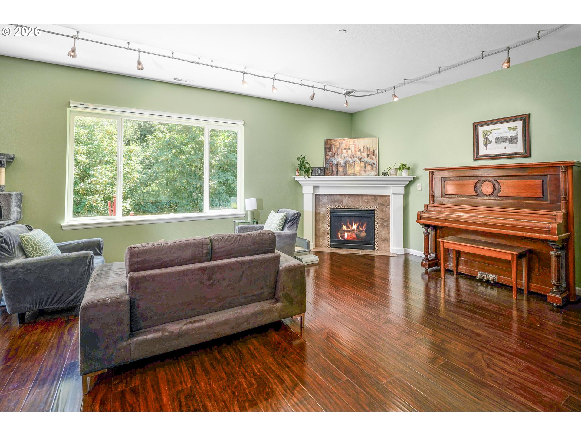 8156 Southwest 174th Terrace Beaverton, OR 97007 - Photo 5 of 41