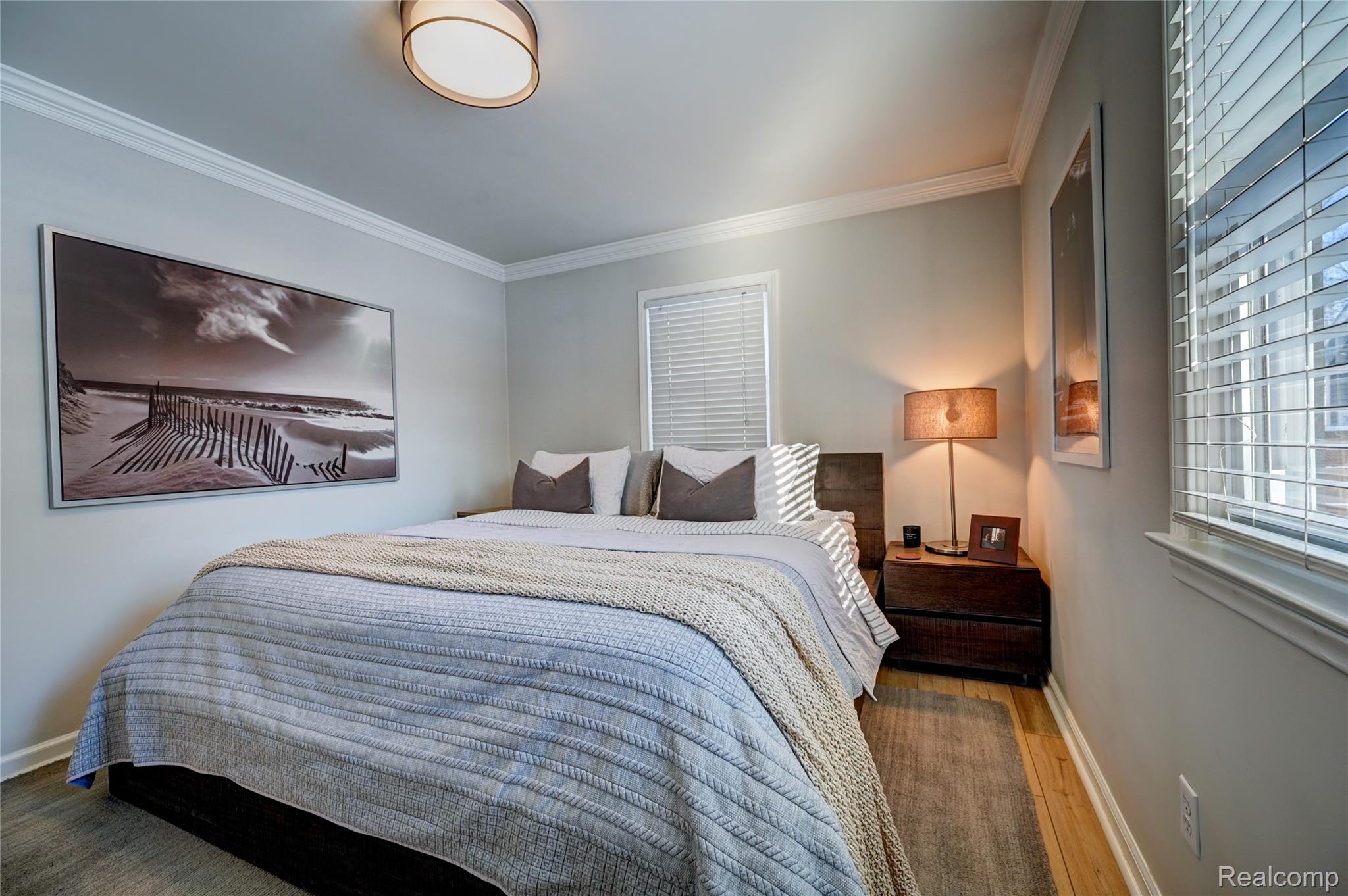 6200 Overlook Road Clarkston, MI 48346 - Photo 20 of 48 This bed is a California King for reference