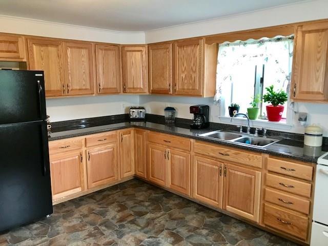 192 Benton Road Albion, ME 04910 - Photo 5 of 23 Kitchen
