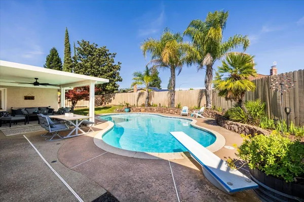 $659,000 | 1902 Larkin Drive, Roseville, CA 95661