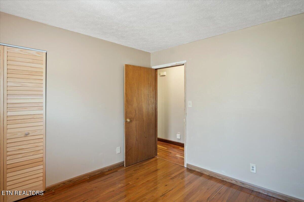 100 Houston Avenue Oak Ridge, TN 37830 - Photo 13 of 30 13-Bedroom 2