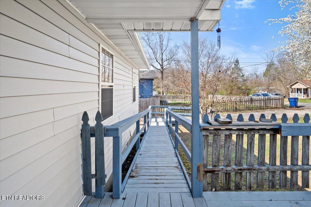 100 Houston Avenue Oak Ridge, TN 37830 - Photo 21 of 30 21-Exterior