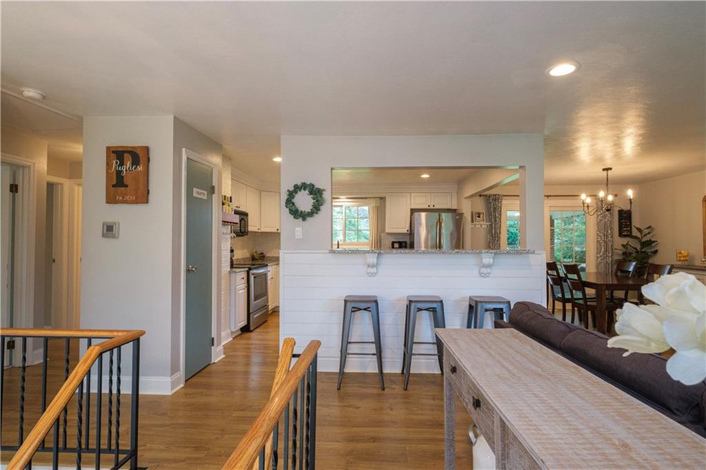 137 Easley Road Pittsburgh, PA 15237 - Photo 2 of 25 a living room with furniture and a table