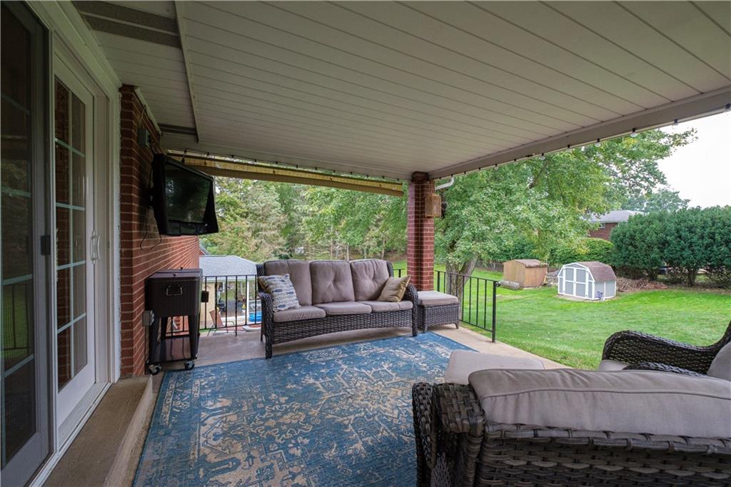 137 Easley Road Pittsburgh, PA 15237 - Photo 23 of 25 a outdoor living space with furniture and garden view