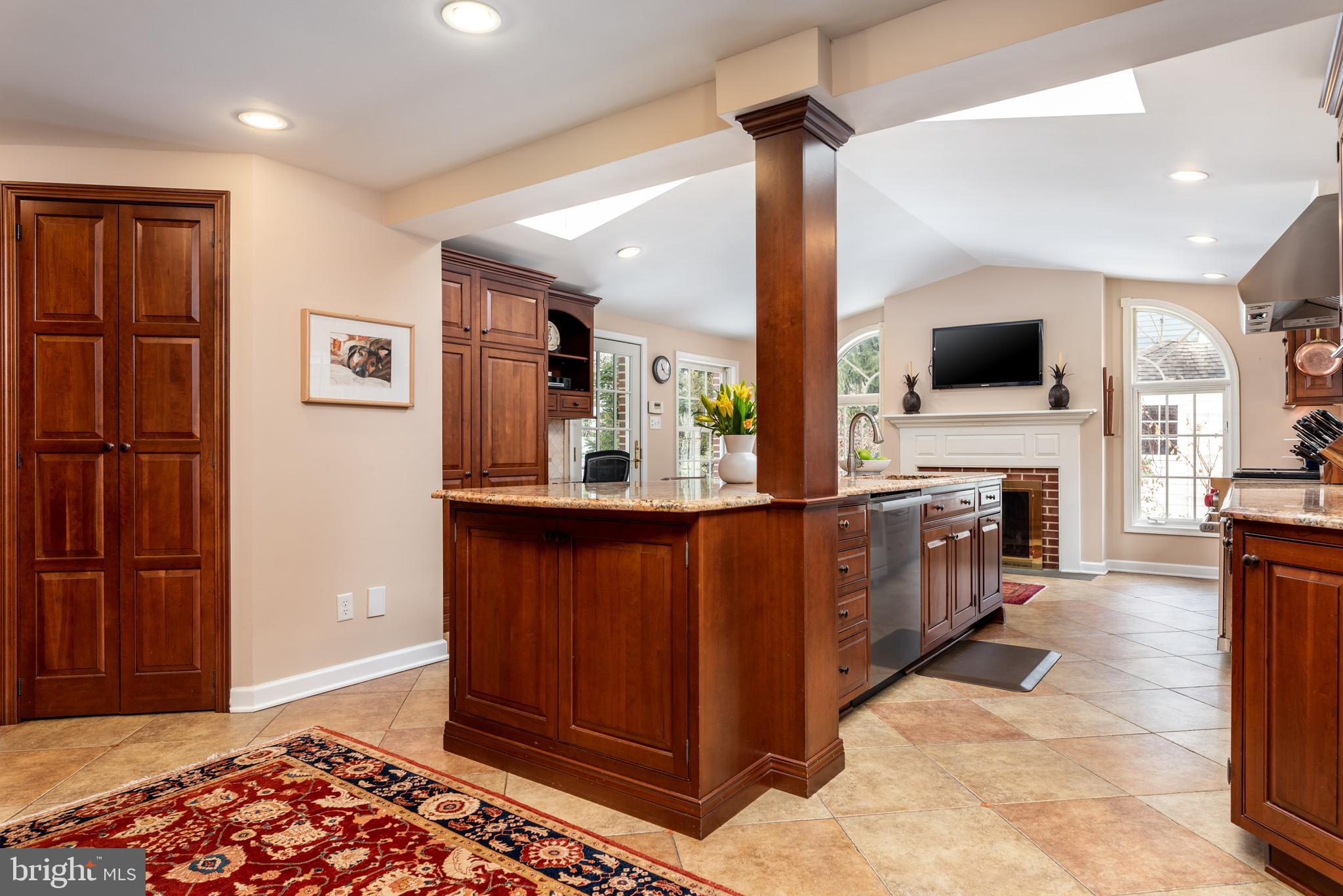 207 Atlee Road Wayne, PA 19087 - Photo 6 of 40 Gallery Image 6
