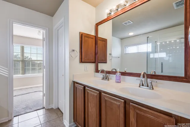 $2,850 | 503 Wildgrove Lane, San Antonio, TX 78258