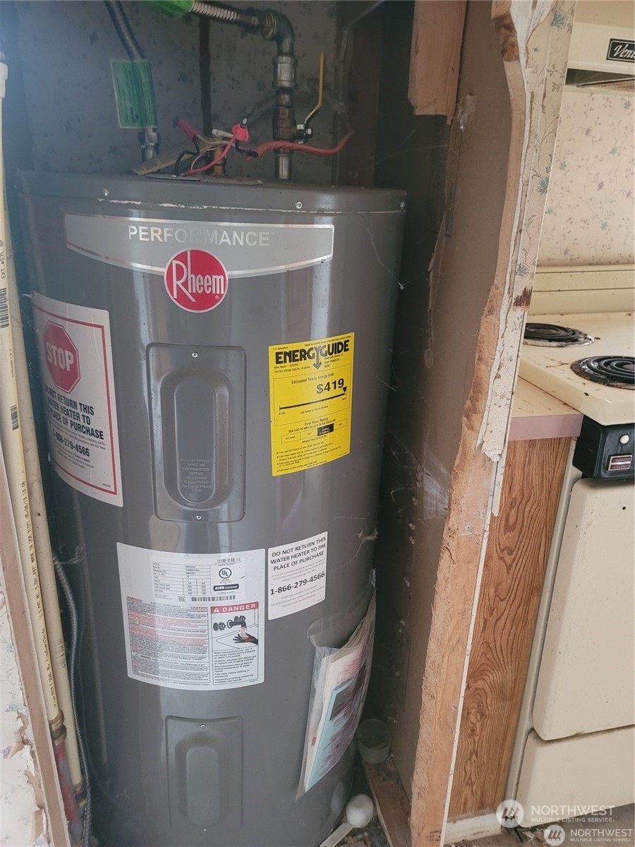 120 Wennassee Loop Silver Creek, WA 98585 - Photo 17 of 23 a view of water heater room