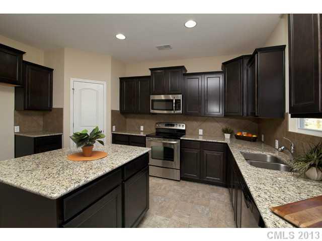 79303 Ridgehaven Road Lancaster, SC 29720 - Photo 6 of 16