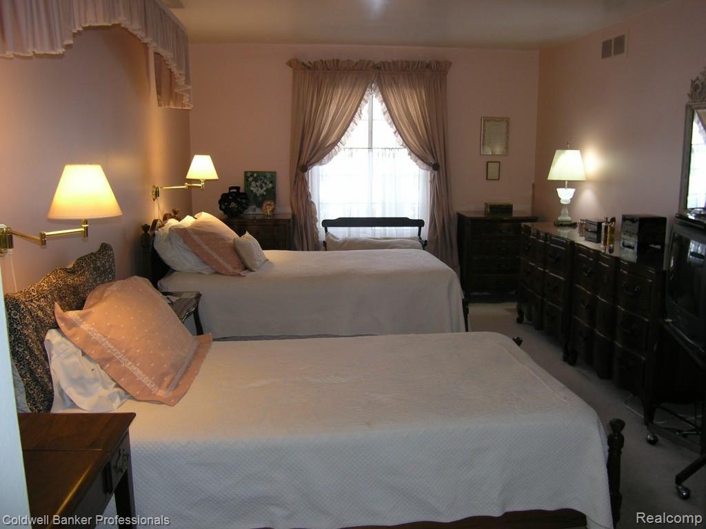 30208 Southfield Road Southfield, MI 48076 - Photo 13 of 19